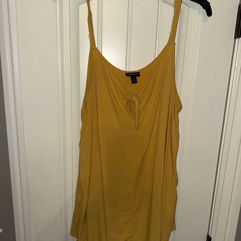 Torrid Elegant Mustard Dressy Spaghetti Strap Top with keyhole feature sz 18/20